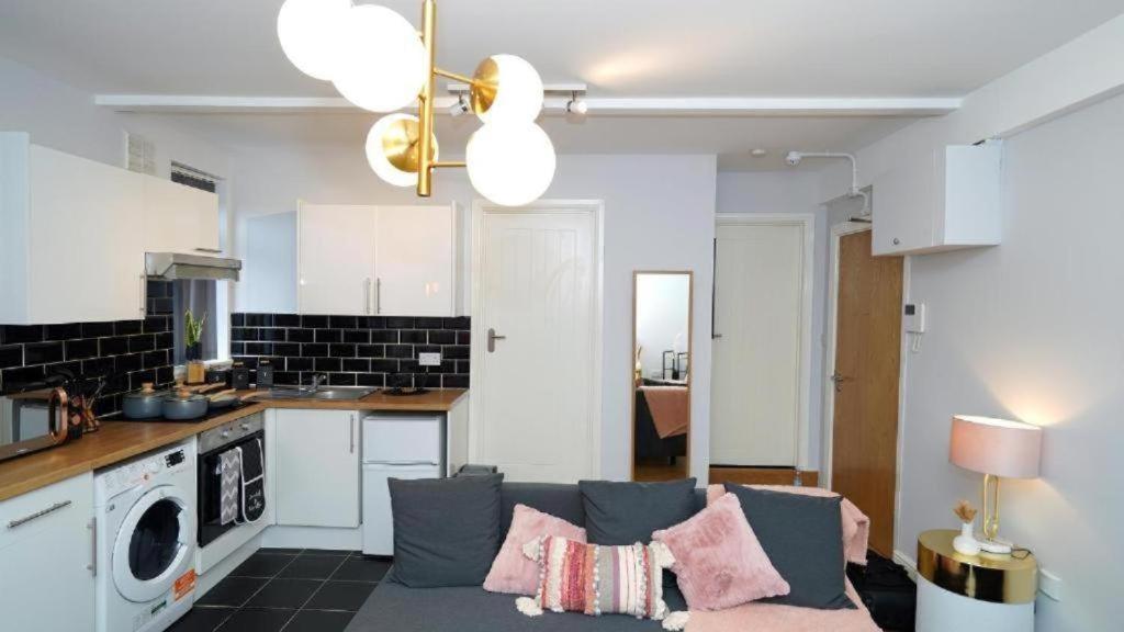 Beautiful Apartment In Sussex Gardens London Bagian luar foto